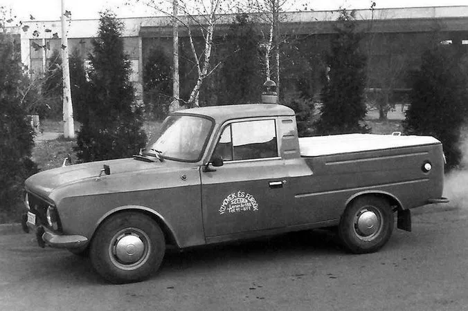 ИЖ 2715 1982, пикап, 2 поколение, 27151-01 (03.1982 - 11.1997)