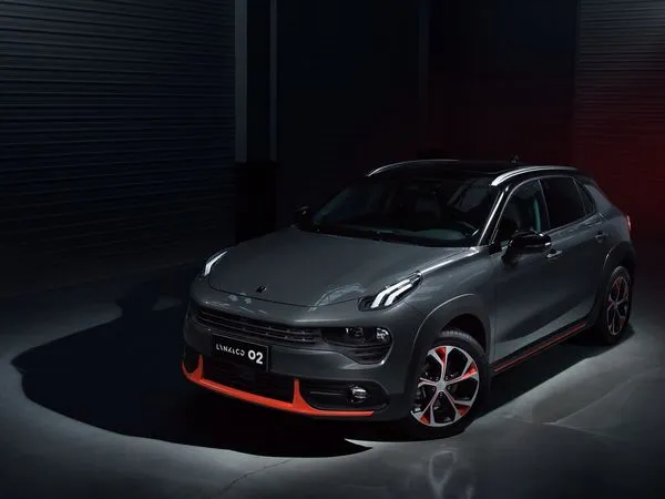 Lynk & Co 02 2018, джип/suv 5 дв., 1 поколение, CC11 (03.2018 - 11.2022)