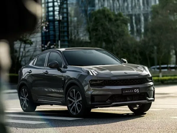 Lynk & Co 05 2019, джип/suv 5 дв., 1 поколение (11.2019 - н.в.)