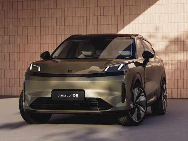 Lynk & Co 08