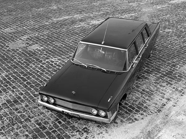 ЗИЛ 114 1967, седан, 1 поколение (01.1967 - 12.1971)