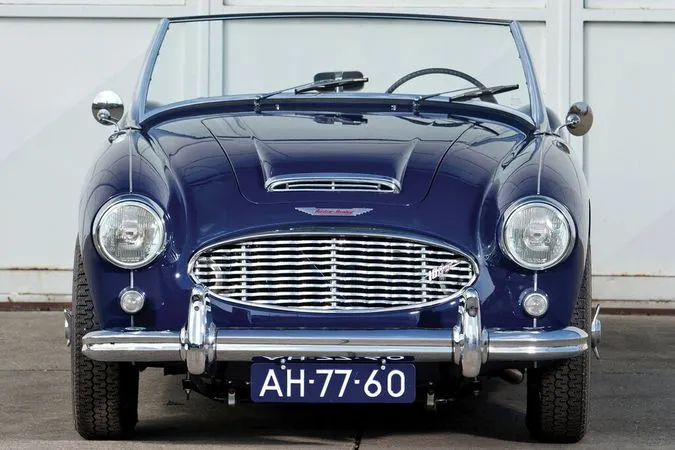 Austin-Healey 100 1958, открытый кузов, 2 поколение, BN6 (03.1958 - 03.1959)