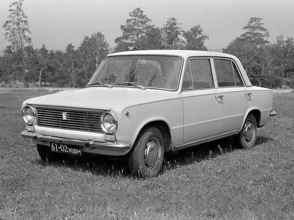 Fiat 124 1966, седан, 1 поколение (03.1966 - 11.1970)