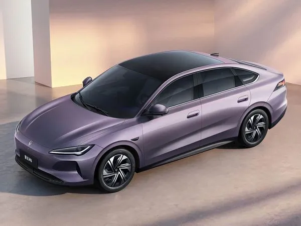 Jetta M6 2026, лифтбек, 1 поколение (04.2026 - н.в.)