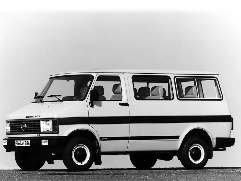Bedford CF 1984, минивэн, 2 поколение (02.1984 - 01.1988)