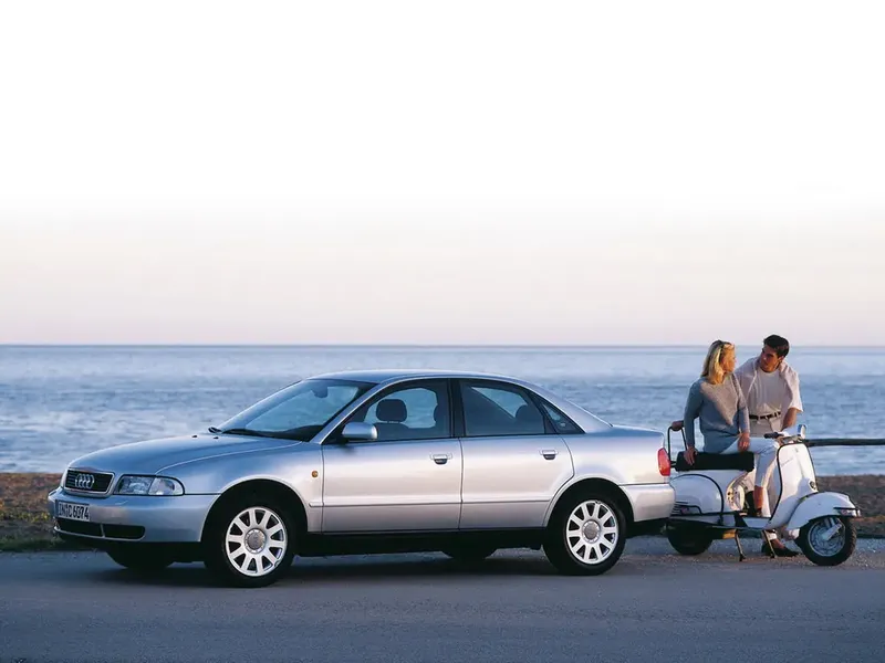 Audi A4 рестайлинг 1996, седан, 1 поколение, B5 (08.1996 - 01.1999)