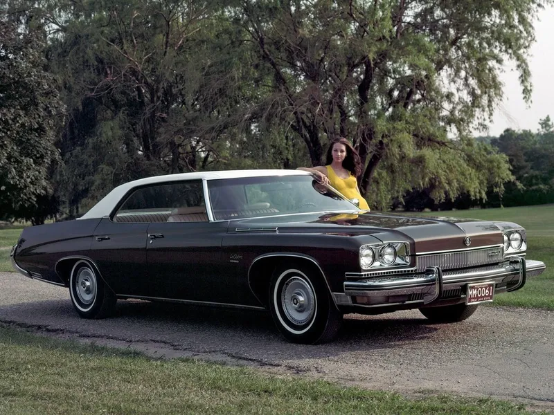 Buick LeSabre 2-й рестайлинг 1972, седан, 4 поколение (09.1972 - 09.1973)