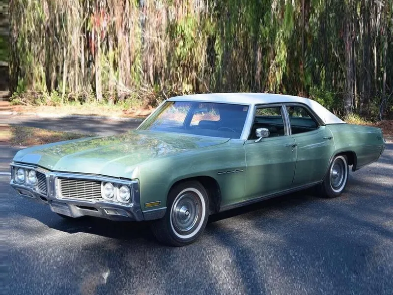 Buick LeSabre 4-й рестайлинг 1968, седан, 3 поколение (09.1968 - 09.1969)