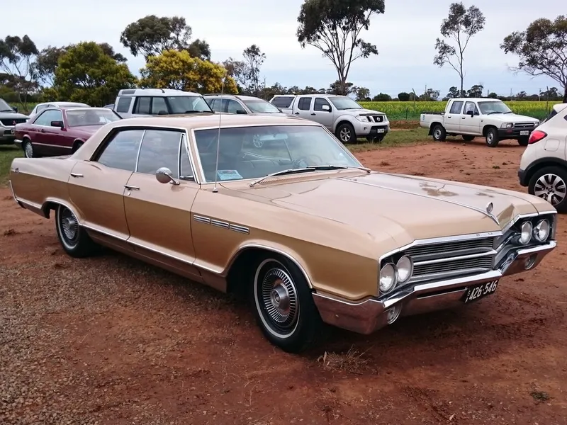 Buick LeSabre 1964, седан, 3 поколение (09.1964 - 10.1965)