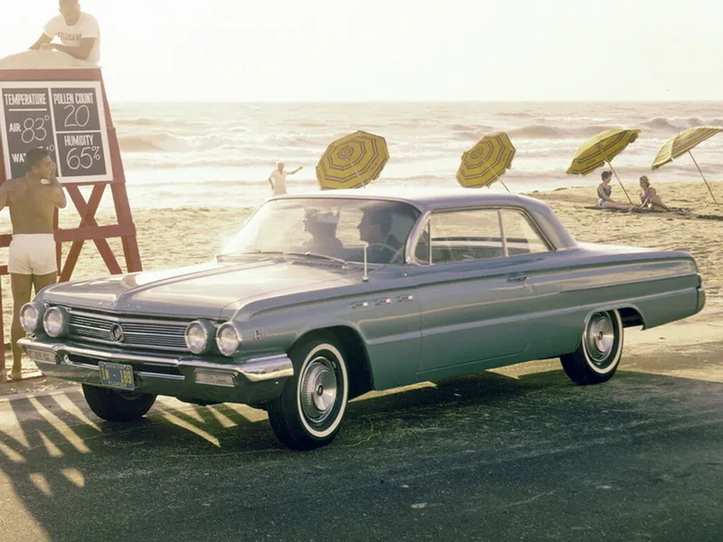 Buick LeSabre рестайлинг 1961, купе, 2 поколение (09.1961 - 09.1962)