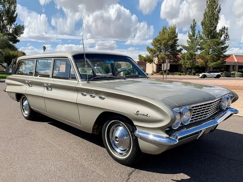 Buick LeSabre 1960, универсал, 2 поколение (09.1960 - 09.1961)