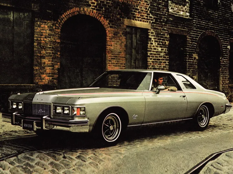 Buick Riviera 2-й рестайлинг 1975, купе, 4 поколение (10.1975 - 09.1976)