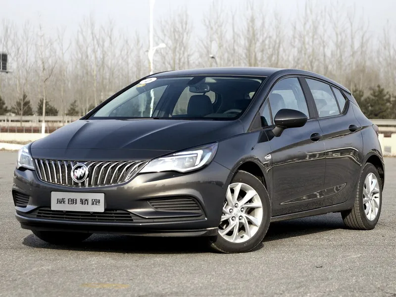 Buick Verano 2015, хэтчбек 5 дв., 2 поколение (11.2015 - 09.2017)