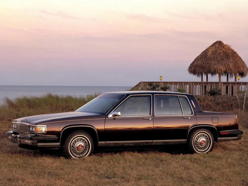Cadillac Fleetwood 1984, седан, 1 поколение (04.1984 - 06.1988)