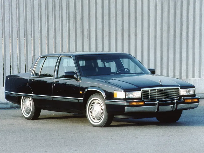 Cadillac Fleetwood рестайлинг 1988, седан, 1 поколение (07.1988 - 06.1993)