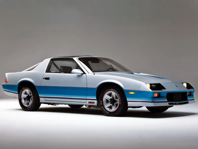Chevrolet Camaro 1981, лифтбек, 3 поколение (10.1981 - 10.1984)