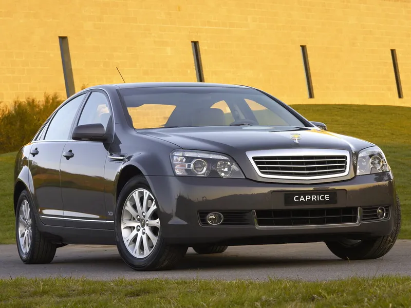 Chevrolet Caprice 2006, седан, 6 поколение (03.2006 - 04.2016)