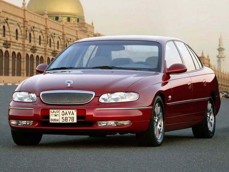 Chevrolet Caprice 1999, седан, 5 поколение (07.1999 - 09.2003)