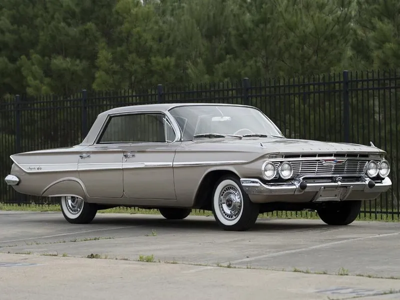 Chevrolet Impala 1960, седан, 3 поколение (10.1960 - 09.1961)