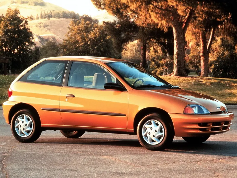 Chevrolet Metro рестайлинг 1997, купе, 2 поколение, 1M (07.1997 - 08.2000)
