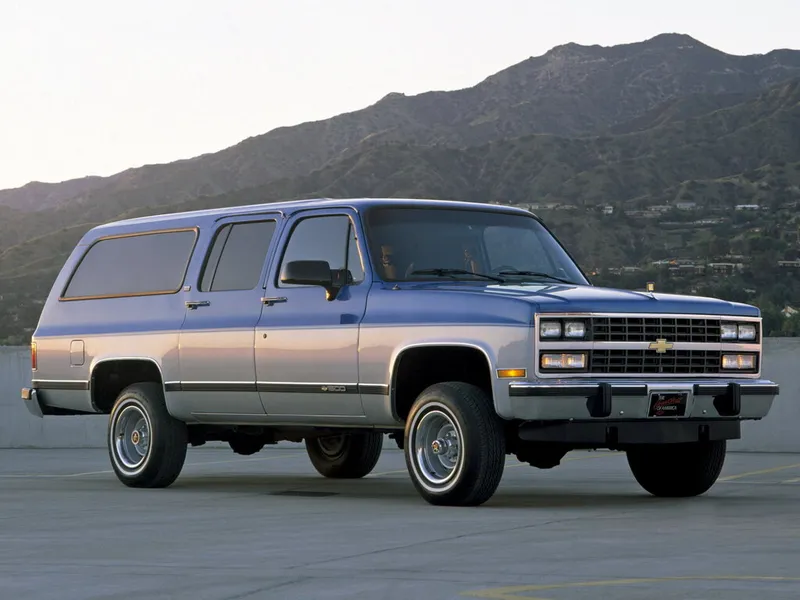 Chevrolet Suburban 2-й рестайлинг 1988, джип/suv 5 дв., 7 поколение (07.1988 - 03.1991)