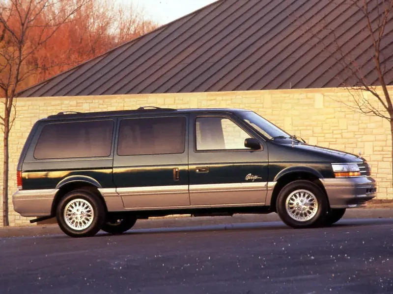 Chrysler Grand Voyager 1990, минивэн, 2 поколение (01.1990 - 09.1995)