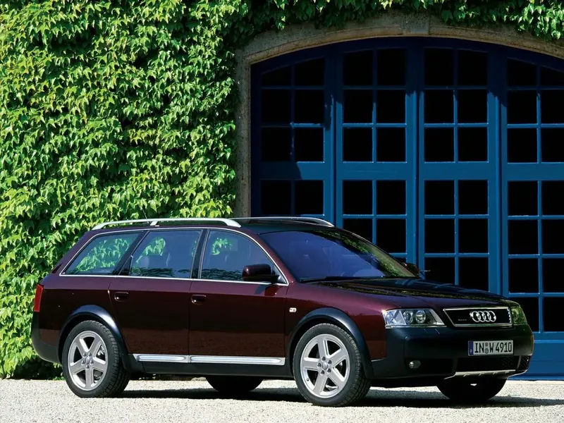 Audi A6 allroad quattro рестайлинг 2001, универсал, 1 поколение, C5 (05.2001 - 08.2005)