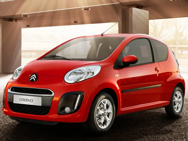 Citroen C1 2-й рестайлинг 2012, хэтчбек 3 дв., 1 поколение (04.2012 - 11.2015)