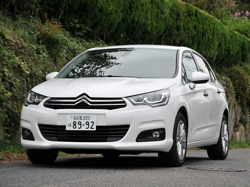 Citroen C4 рестайлинг 2015, хэтчбек 5 дв., 2 поколение, B7 (09.2015 - 11.2018)