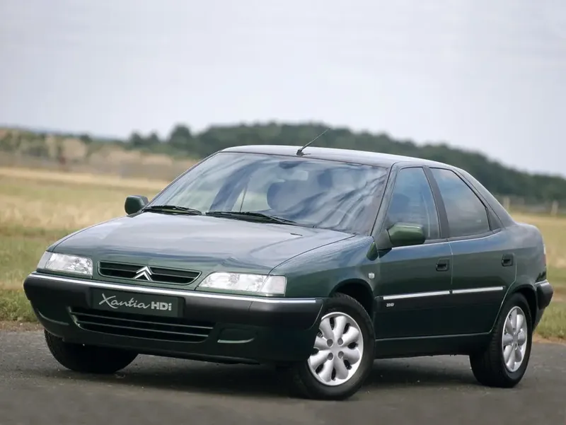 Citroen Xantia рестайлинг 1997, седан, 1 поколение (12.1997 - 10.2002)