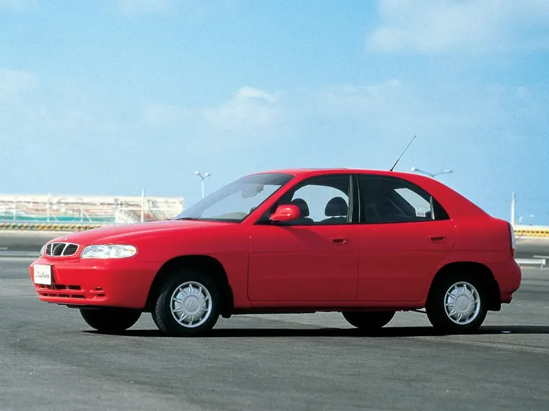 Daewoo Nubira 1997, хэтчбек 5 дв., 1 поколение, J100 (02.1997 - 03.1999)