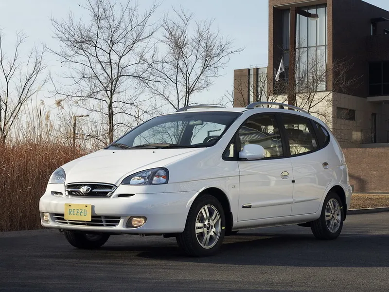 Daewoo Rezzo 2000, минивэн, 1 поколение (09.2000 - 06.2007)