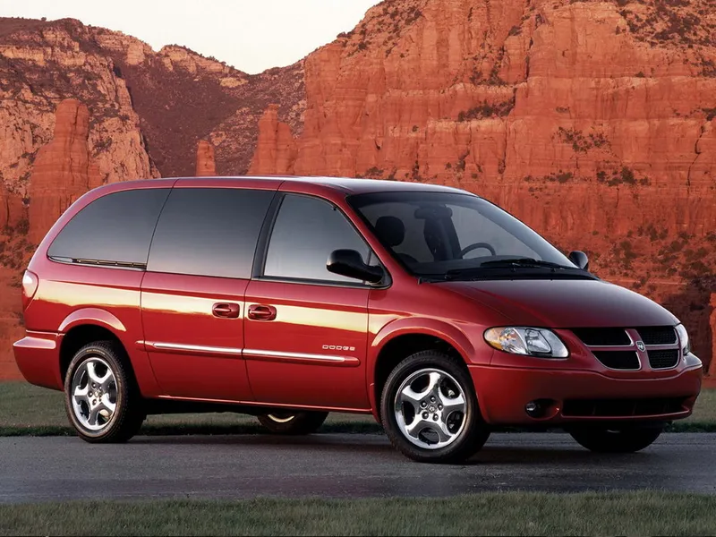 Dodge Caravan 2000, минивэн, 4 поколение (01.2000 - 07.2007)