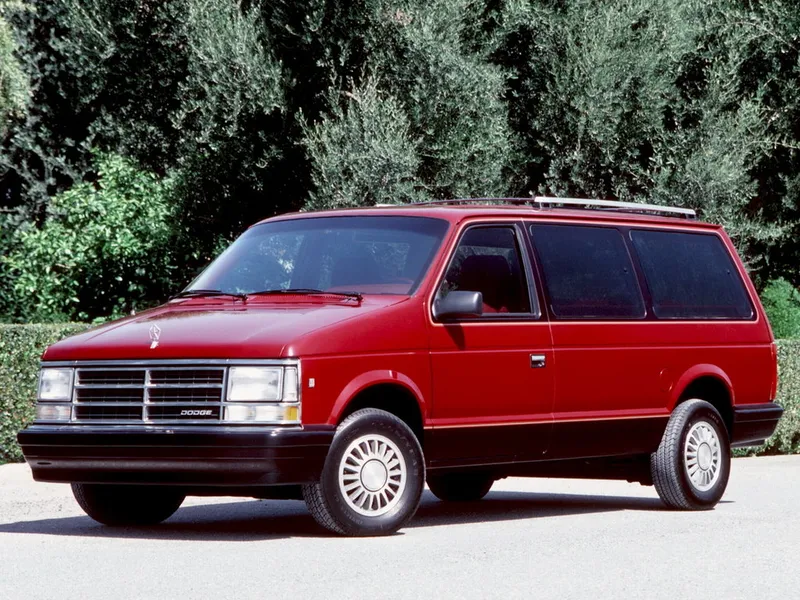Dodge Caravan рестайлинг 1987, минивэн, 1 поколение (06.1987 - 07.1990)