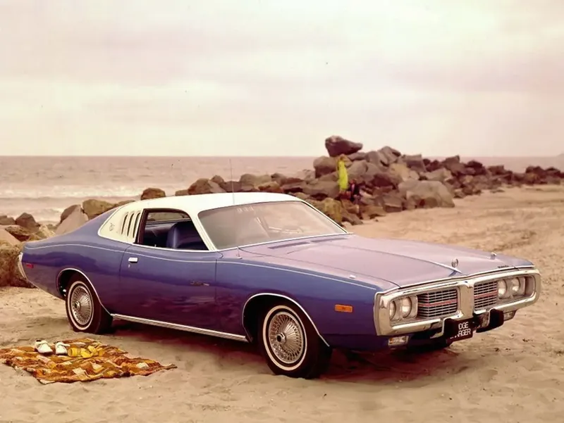 Dodge Charger 2-й рестайлинг 1972, купе, 3 поколение (09.1972 - 08.1974)
