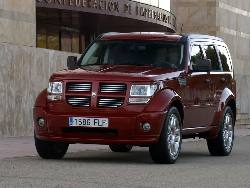 Dodge Nitro 2006, джип/suv 5 дв., 1 поколение (08.2006 - 12.2011)