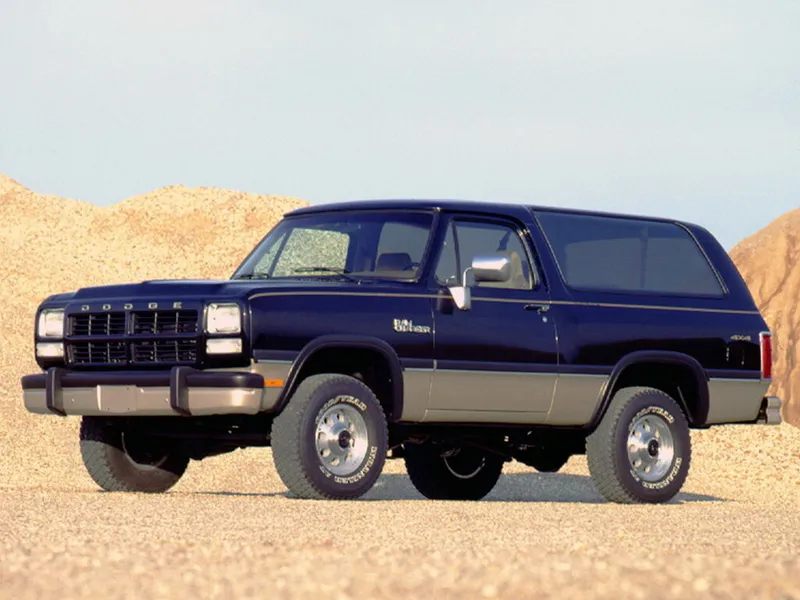 Dodge Ramcharger 2-й рестайлинг 1990, джип/suv 3 дв., 2 поколение (08.1990 - 07.1993)