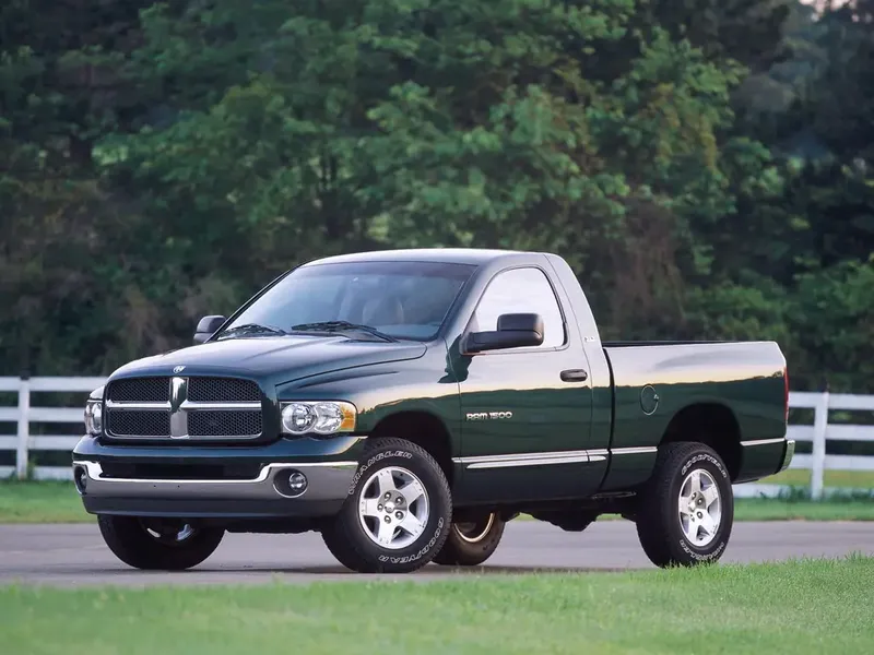 Dodge Ram 2001, пикап, 3 поколение, DR/DH (02.2001 - 01.2006)