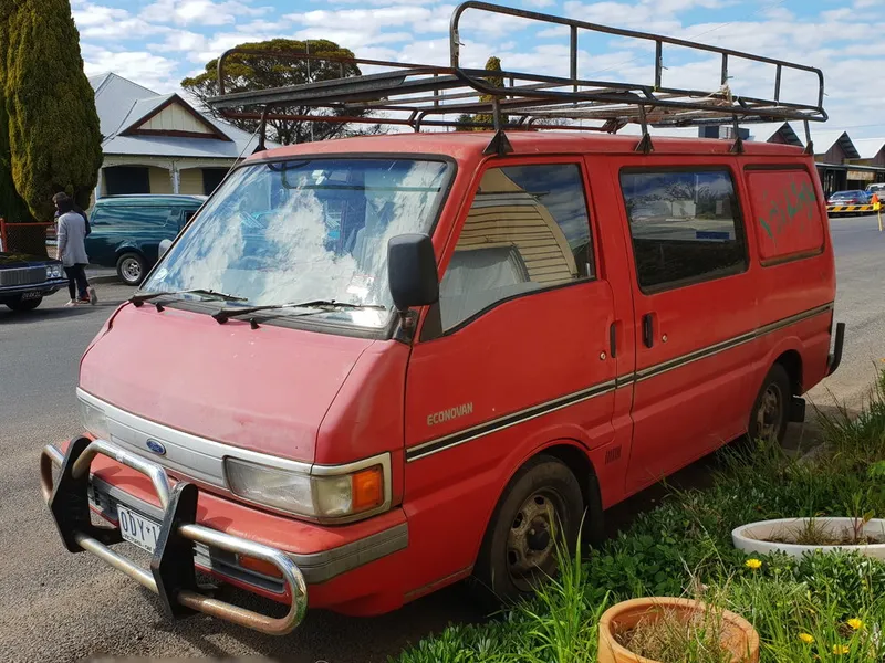 Ford Econovan рестайлинг 1996, минивэн, 2 поколение (10.1996 - 05.1999)