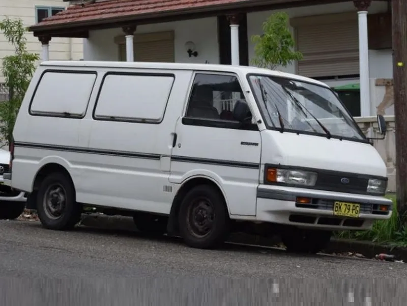 Ford Econovan рестайлинг 1996, цельнометаллический фургон, 2 поколение (10.1996 - 05.1999)