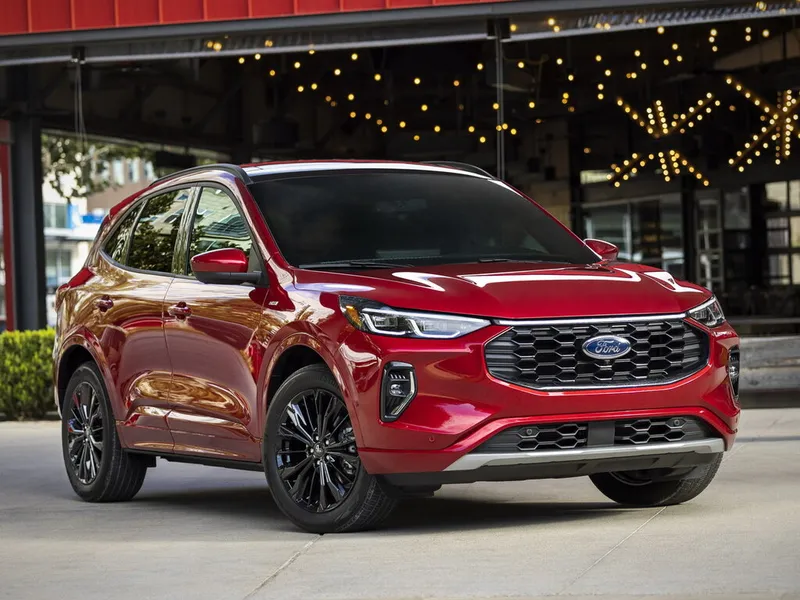 Ford Escape рестайлинг 2022, джип/suv 5 дв., 4 поколение (10.2022 - н.в.)