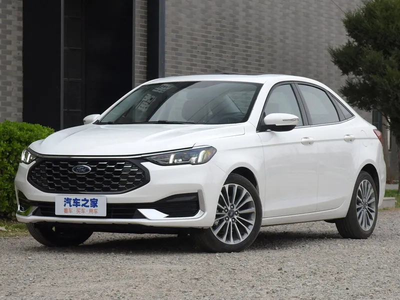 Ford Escort 2-й рестайлинг 2021, седан, 7 поколение (05.2021 - 07.2023)