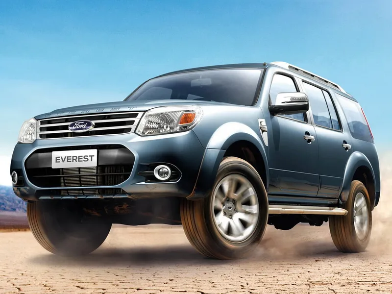 Ford Everest 3-й рестайлинг 2013, джип/suv 5 дв., 1 поколение, U268/UR (09.2013 - 10.2014)