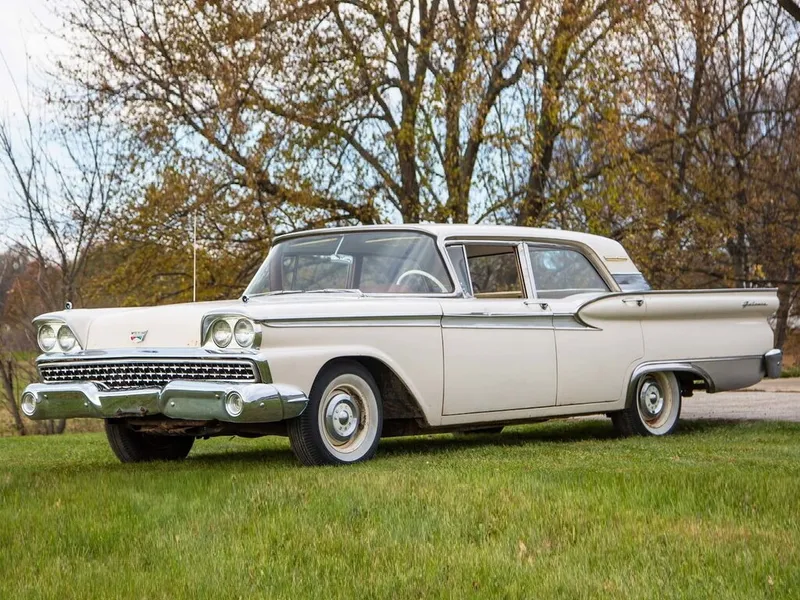 Ford Fairlane 2-й рестайлинг 1958, седан, 2 поколение (10.1958 - 10.1959)