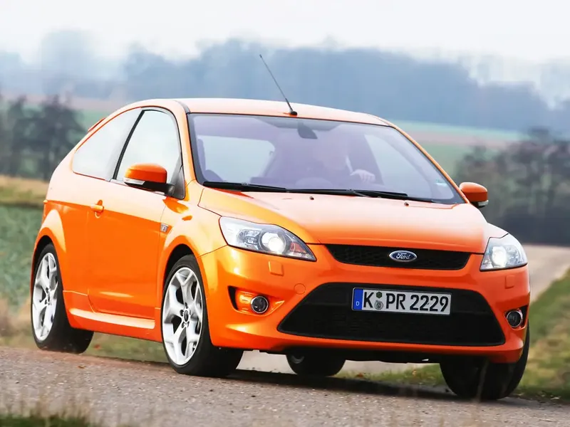 Ford Focus ST рестайлинг 2008, хэтчбек 3 дв., 2 поколение, II (03.2008 - 12.2010)