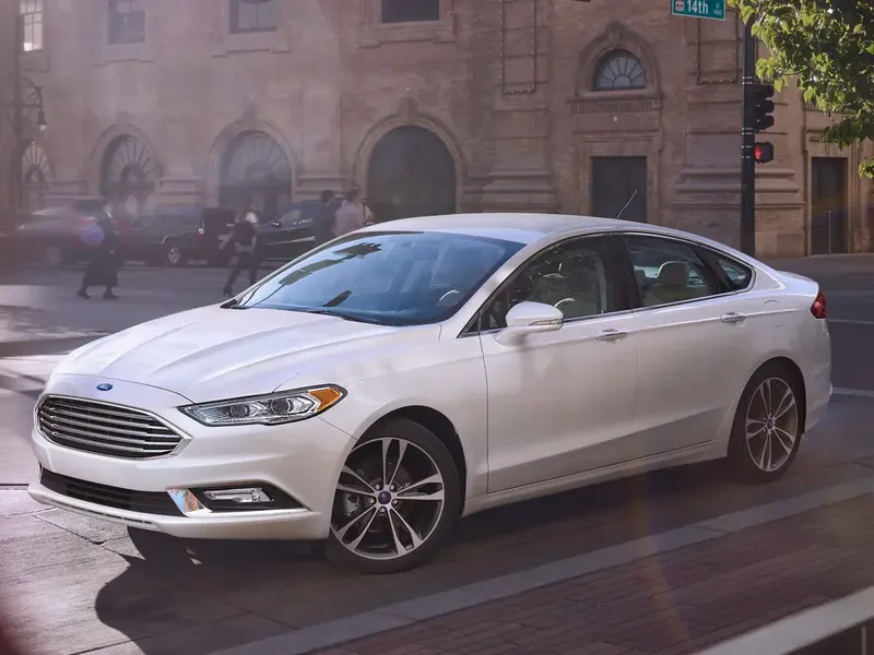 Ford Fusion рестайлинг 2016, седан, 2 поколение (01.2016 - 12.2017)