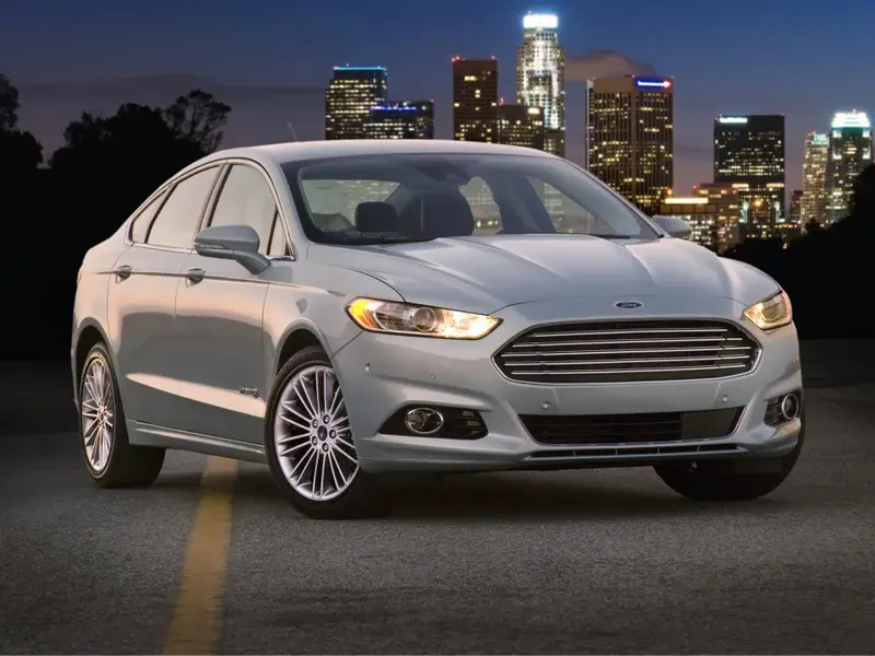 Ford Fusion 2012, седан, 2 поколение (01.2012 - 02.2016)