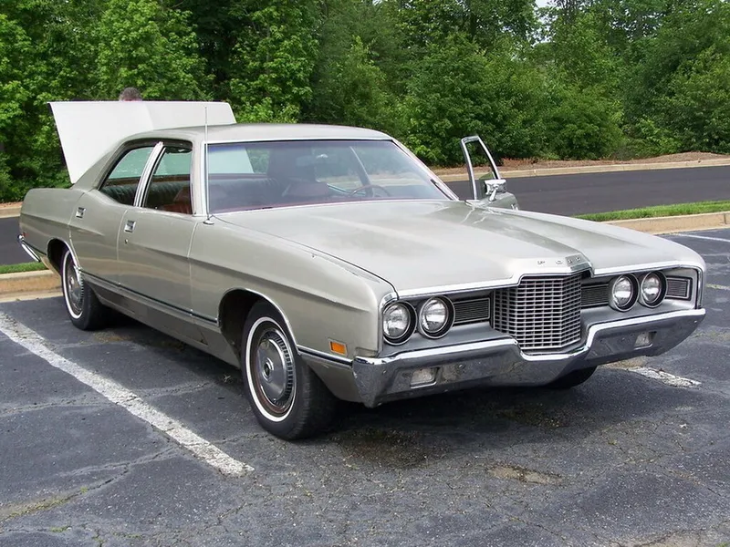 Ford Galaxie 2-й рестайлинг 1970, седан, 4 поколение (09.1970 - 10.1971)