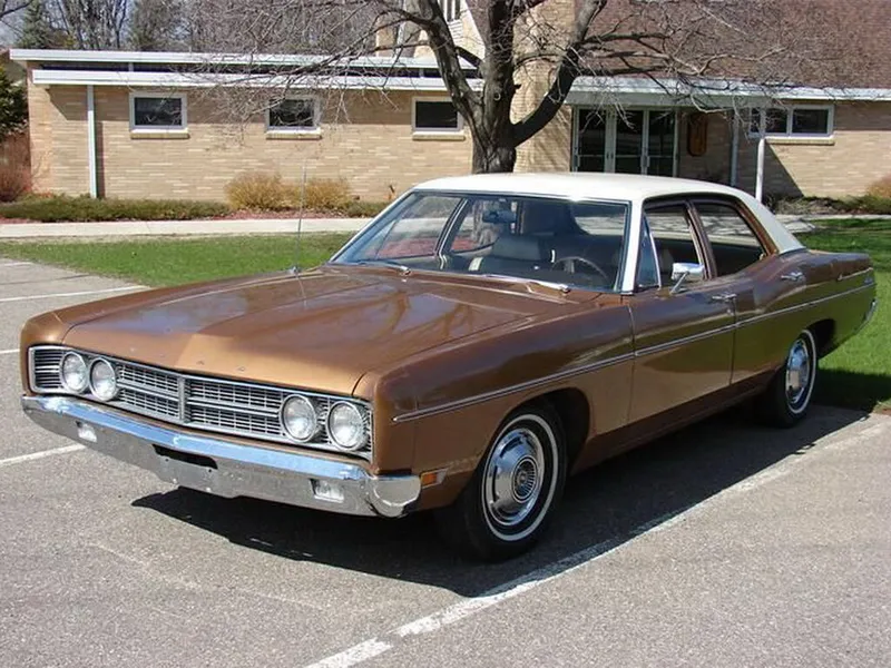 Ford Galaxie рестайлинг 1969, седан, 4 поколение (10.1969 - 09.1970)