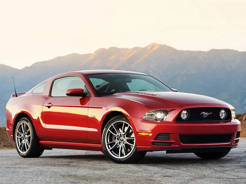Ford Mustang 2-й рестайлинг 2011, купе, 5 поколение, S-197 (11.2011 - 07.2014)